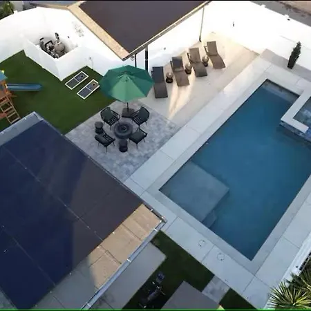 Los Angeles, Ca Near Malibu - Pool